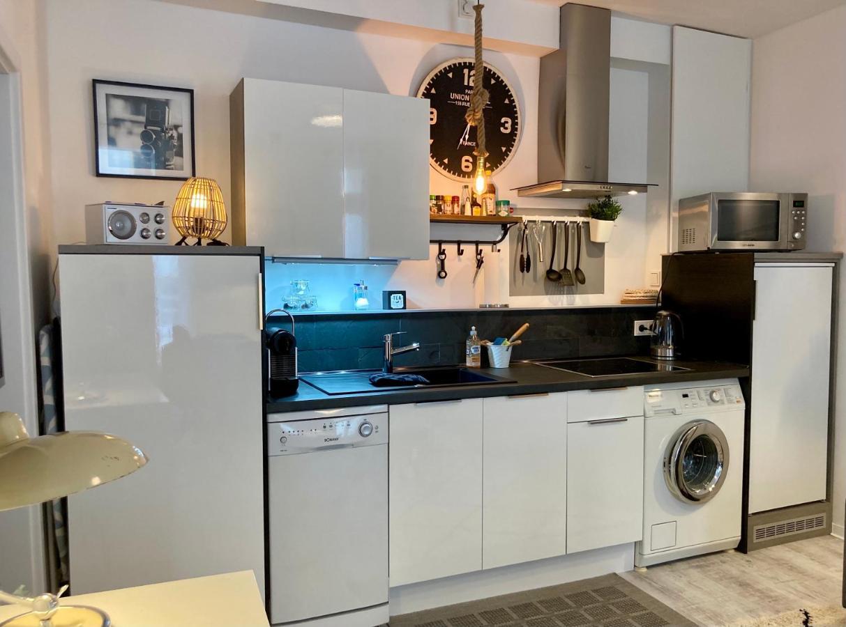 Living At Saarpartments - Adultsonly - Business & Holiday Homes With Kitchen For Long- And Short Term Stay, 3 Min To St Johanner Markt And Points Of Interest Саарбрюкен Екстер'єр фото